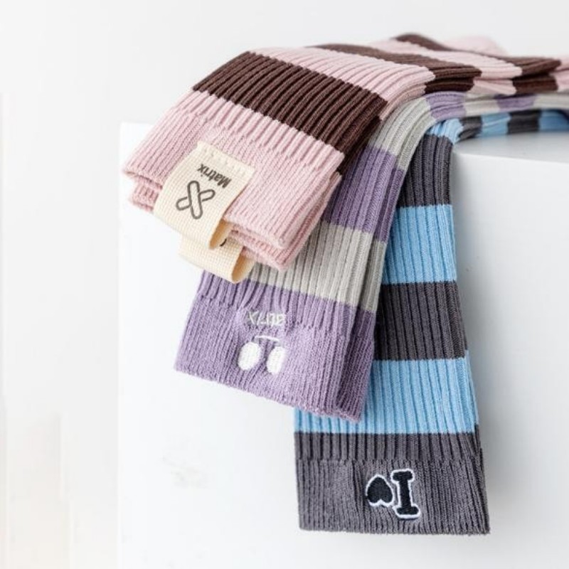 Wholesale New Design Custom Warm Colorful Striped Crew Socks for Women (2).jpg