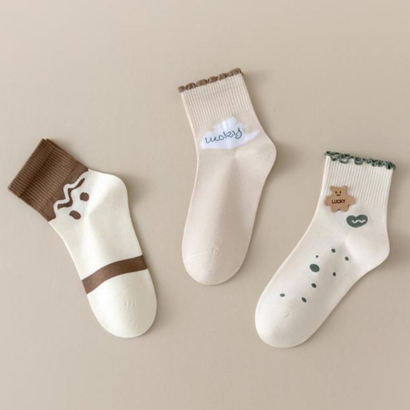 New Style Manufacturer Comfortable Animal Fuzzy Cartoon Crew Socks for Women (1).jpg