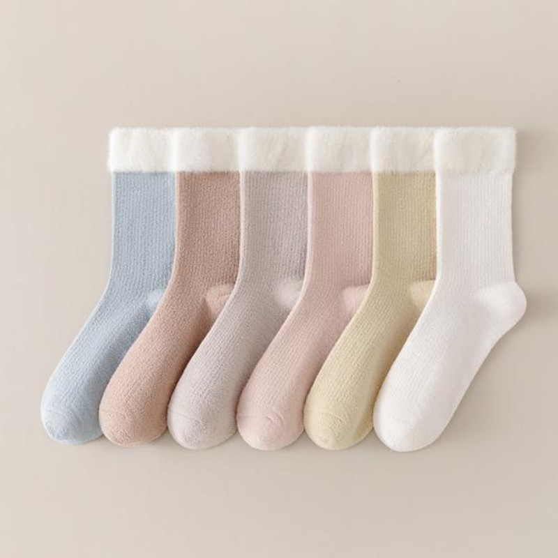 3. Custom Factory Cozy Women Crew Socks Thermal Socks for Winter.jpg