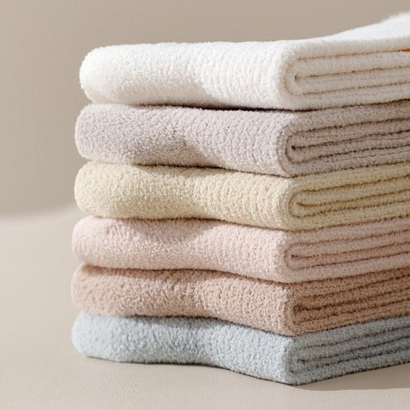 4. Custom Factory Cozy Women Crew Socks Thermal Socks for Winter.jpg