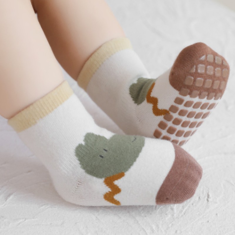 wholesale baby socks, kids socks, cartoon socks, anti slip socks, grip socks, cotton socks (4).jpg