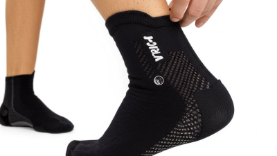 How to Choose the Perfect Mens Yoga Grip Socks for Your Practice