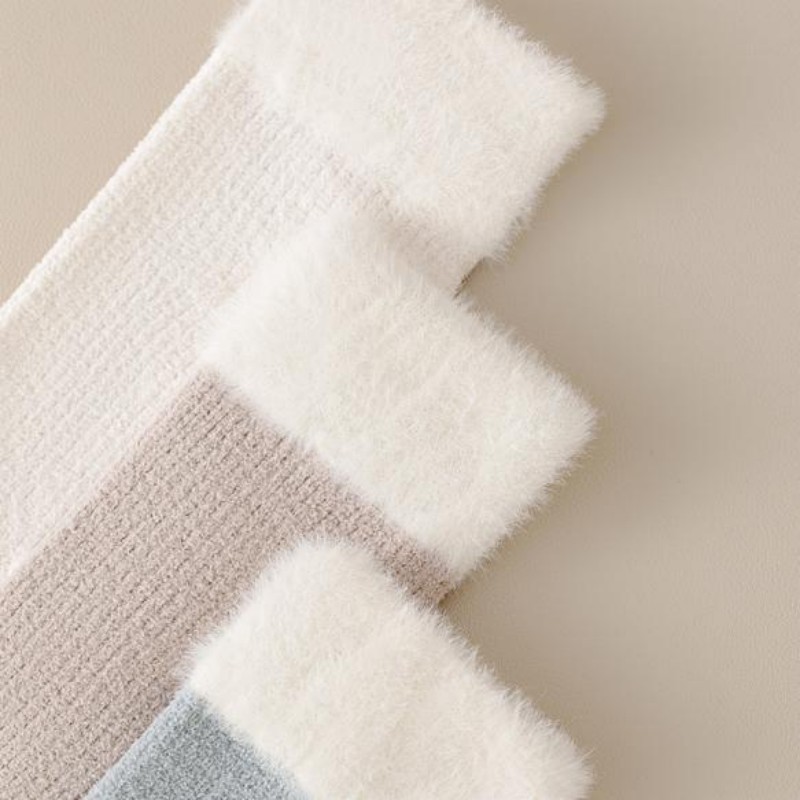 1. Custom Factory Cozy Women Crew Socks Thermal Socks for Winter.jpg